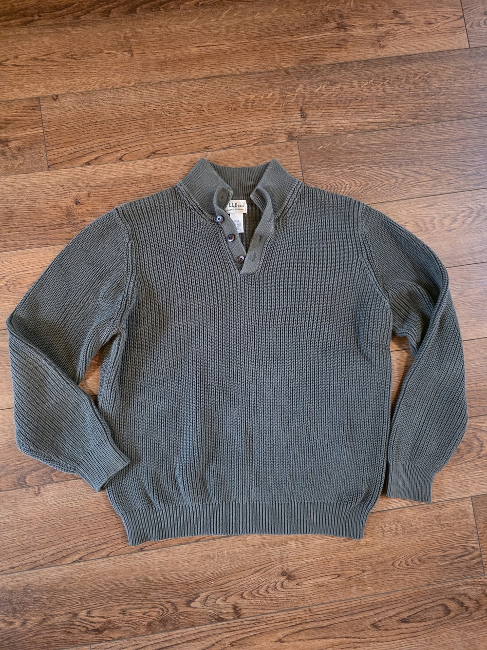 L.L. Bean Men's Olive Green Ribbed Sweater